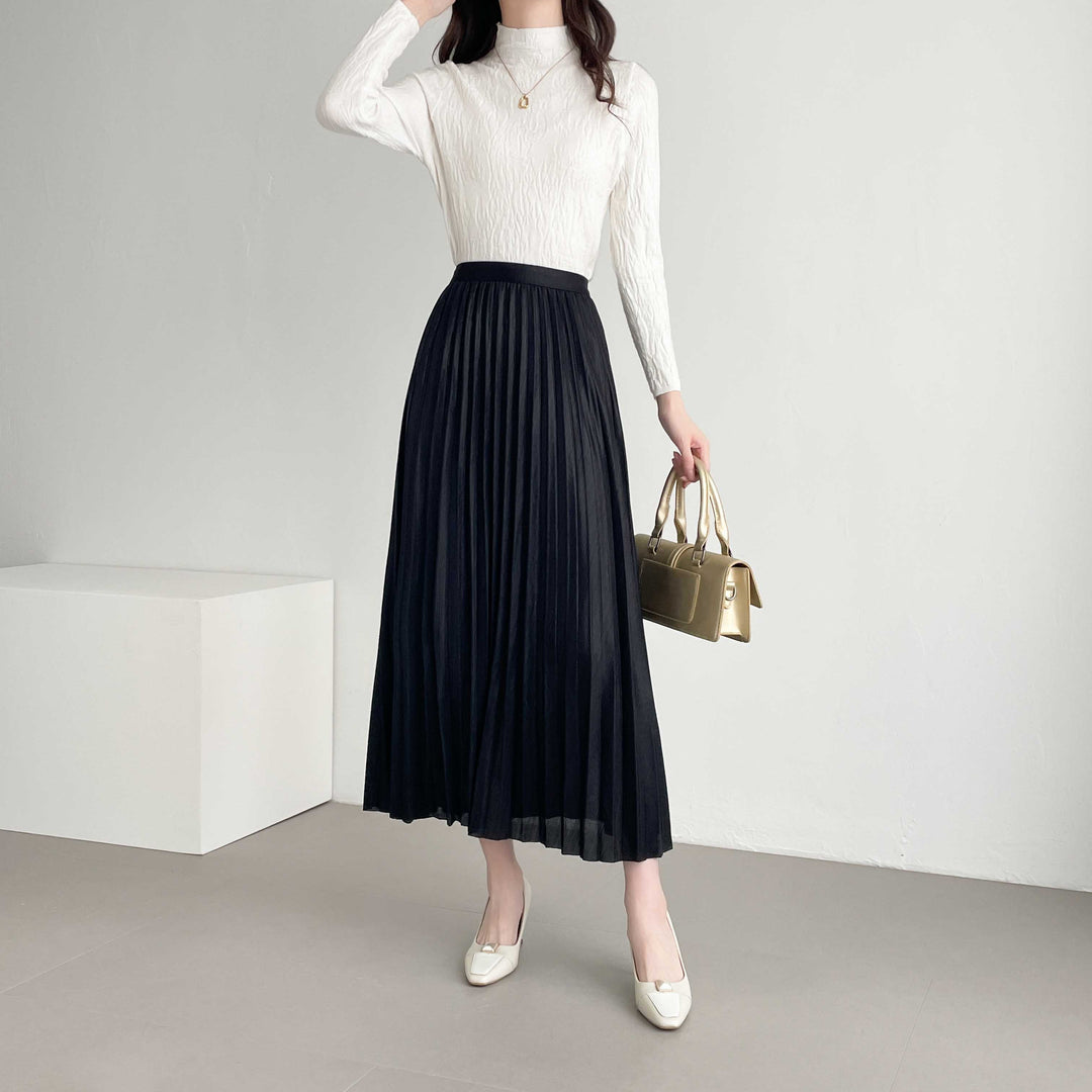 シャイニープリーツスカート