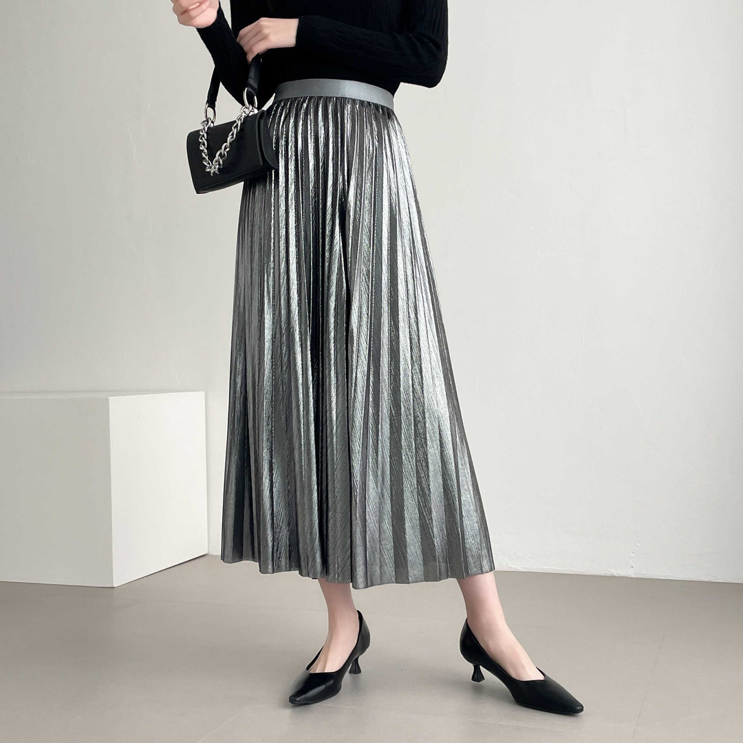 シャイニープリーツスカート