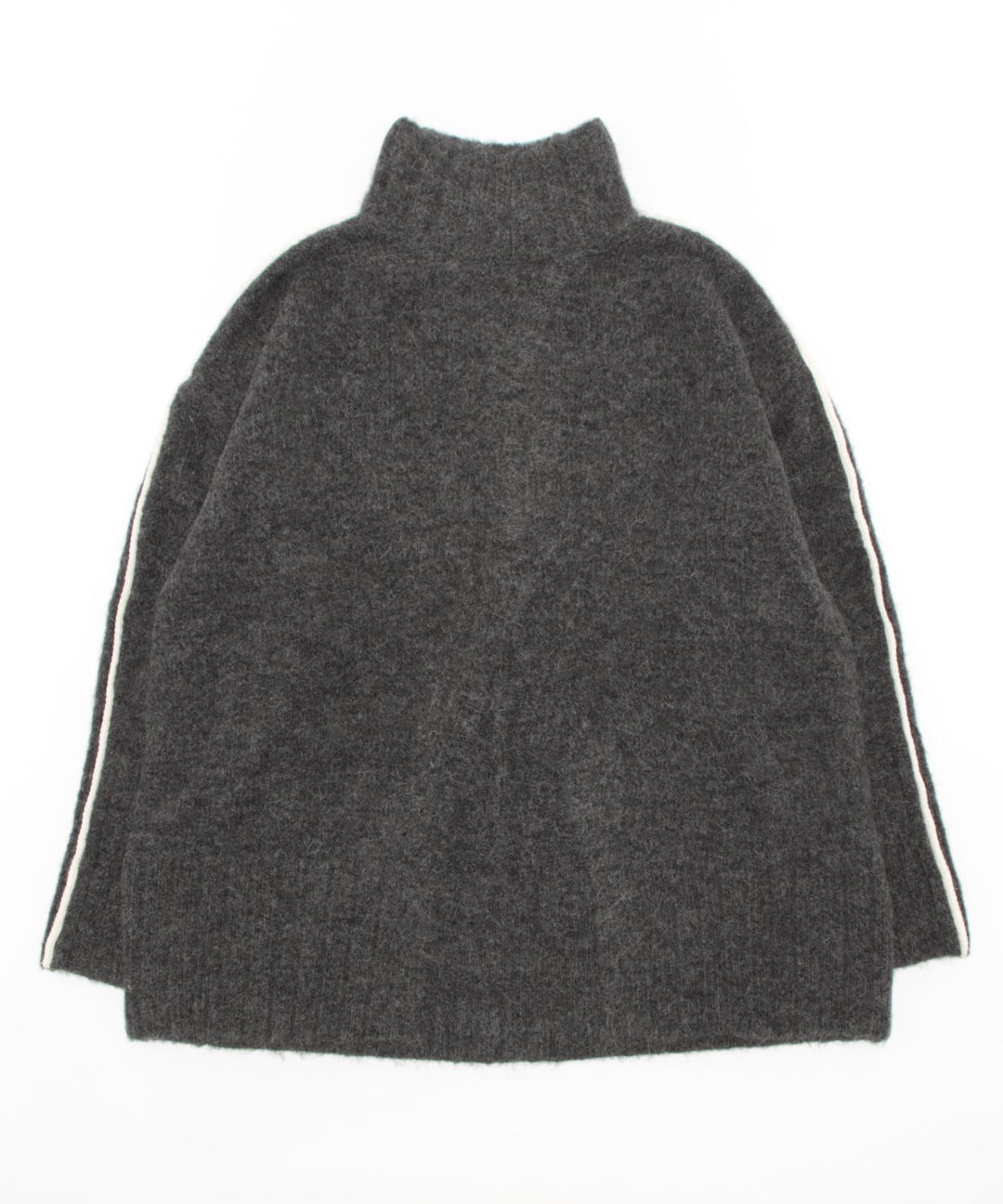 Turtle Neck Slit Knit Tops（タートルネックスリットニットトップス）