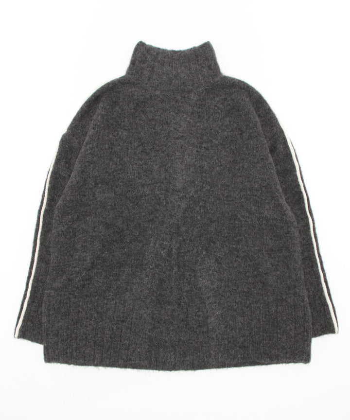 Turtle Neck Slit Knit Tops（タートルネックスリットニットトップス）