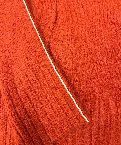 Turtle Neck Slit Knit Tops（タートルネックスリットニットトップス）