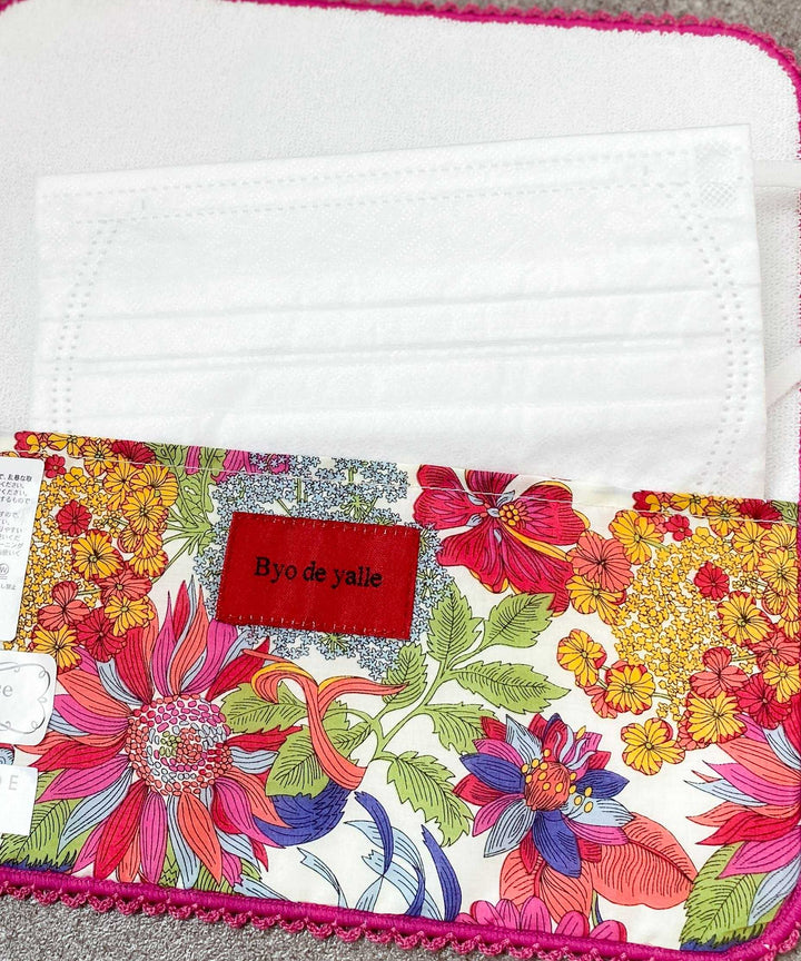 【ピンク】マスクケース付きハンカチ