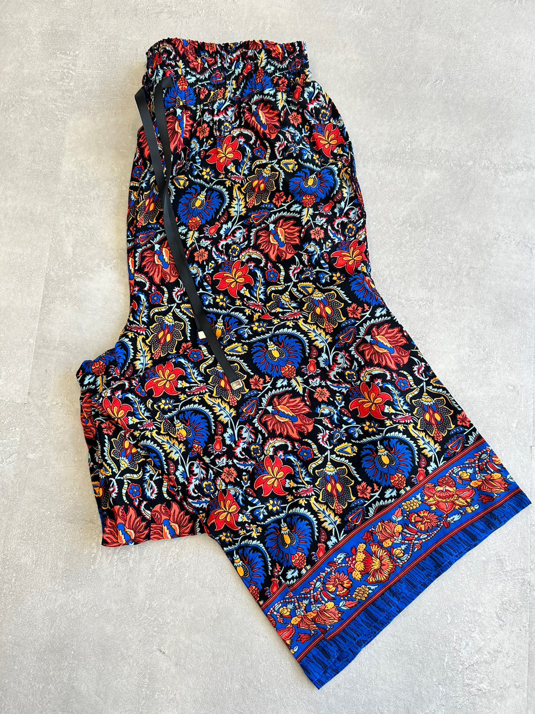 フラワープリントパンツ