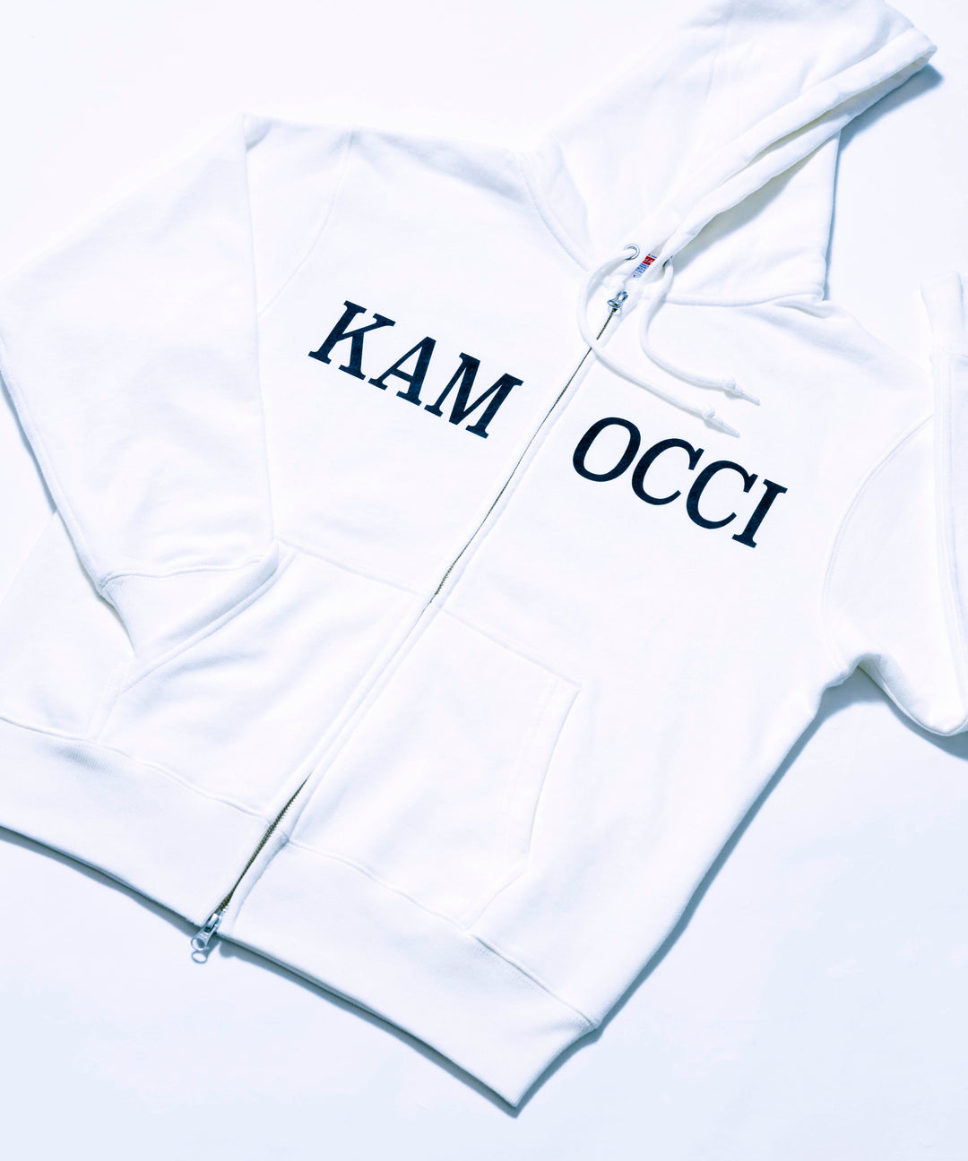 ロゴプリントジップアップパーカー