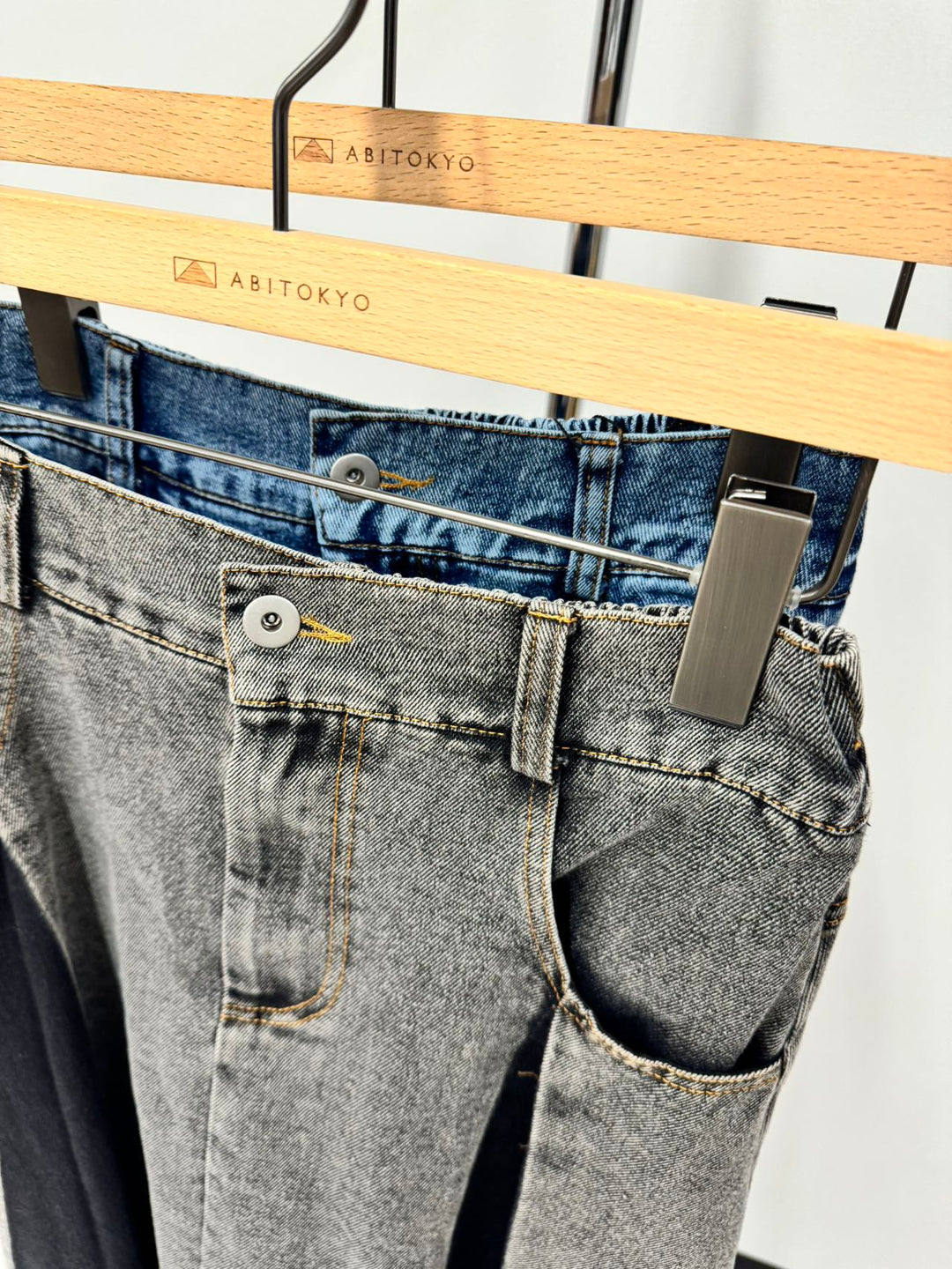 【20年デニム】配色タックフレアデニムスカート