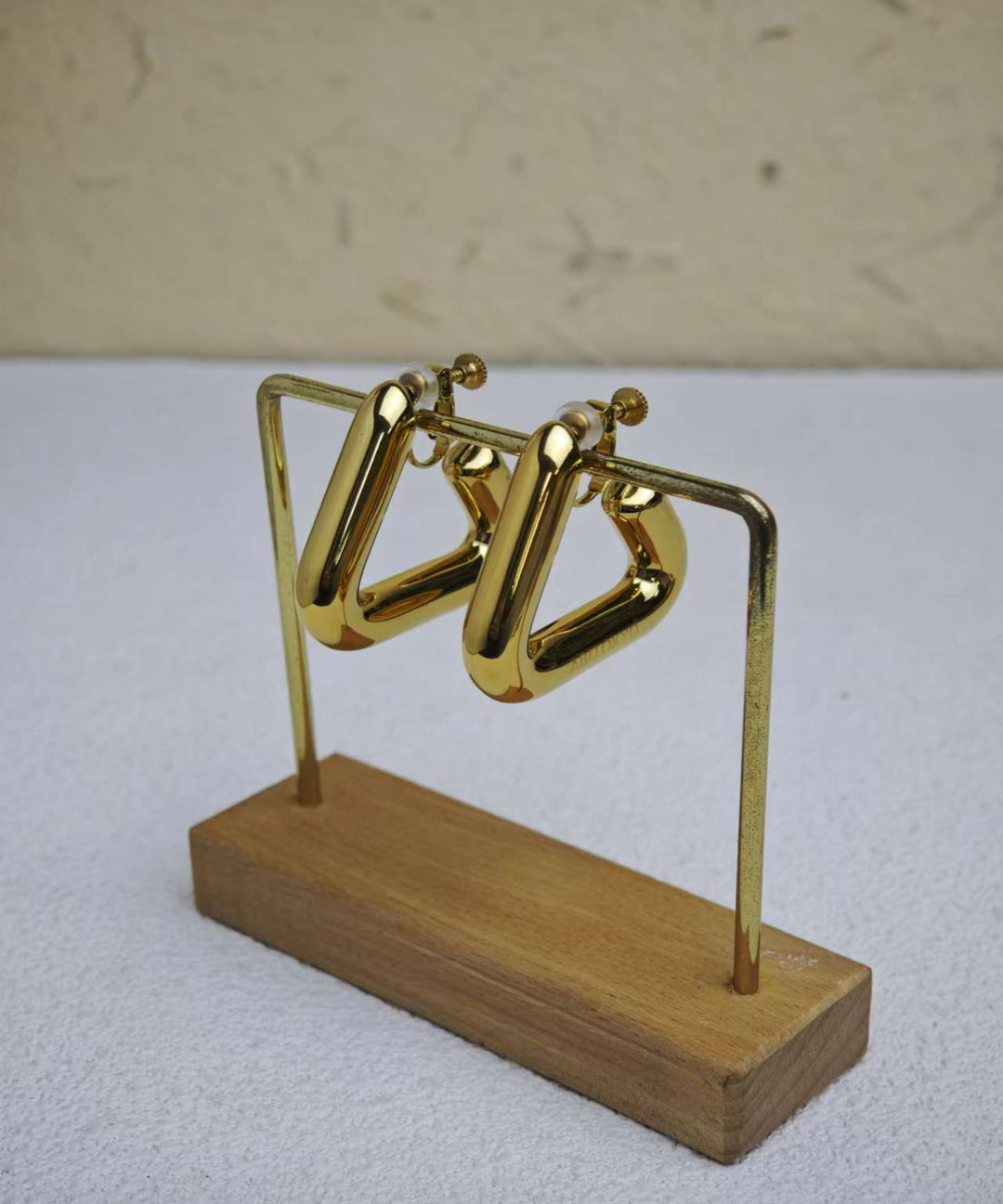 ABI Logoイヤリング ネコポス発送