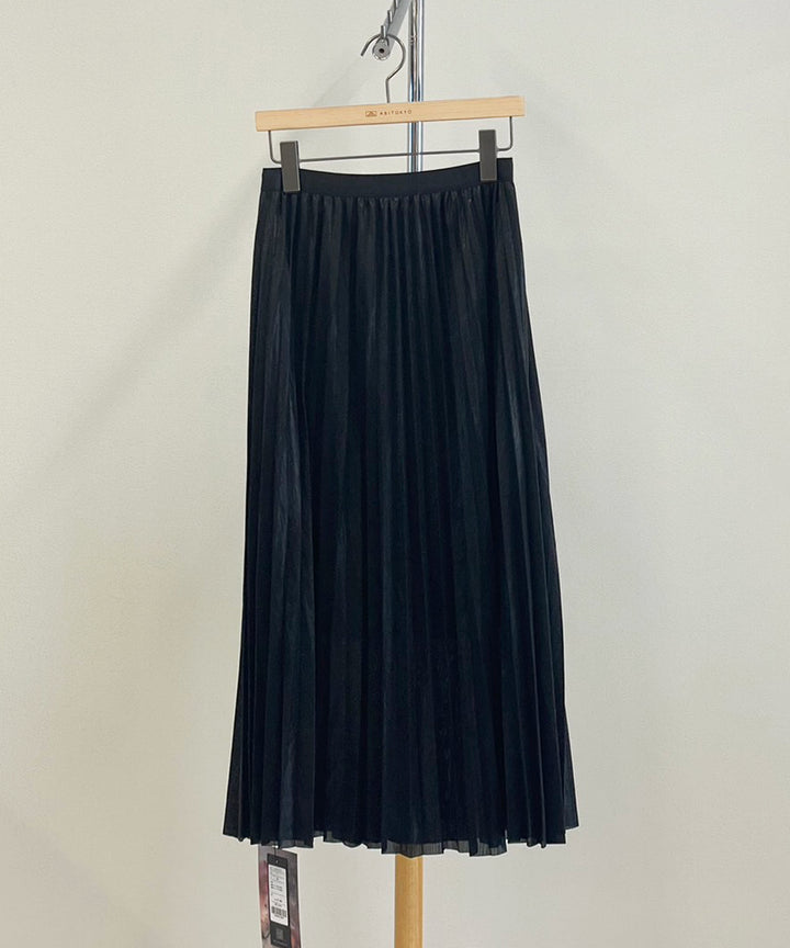 シャイニープリーツスカート