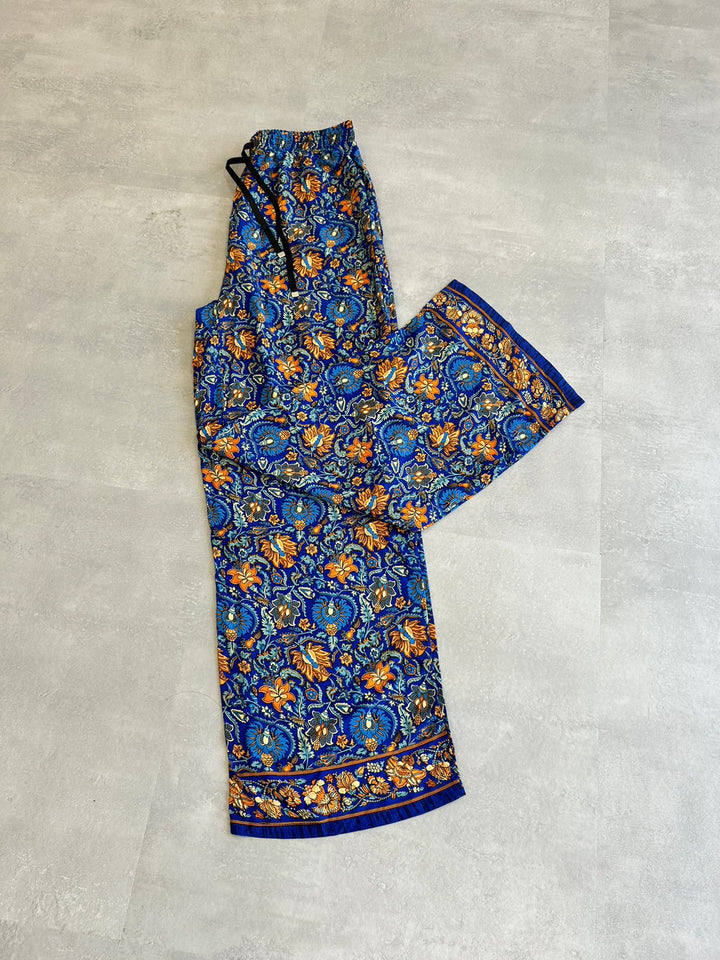 フラワープリントパンツ