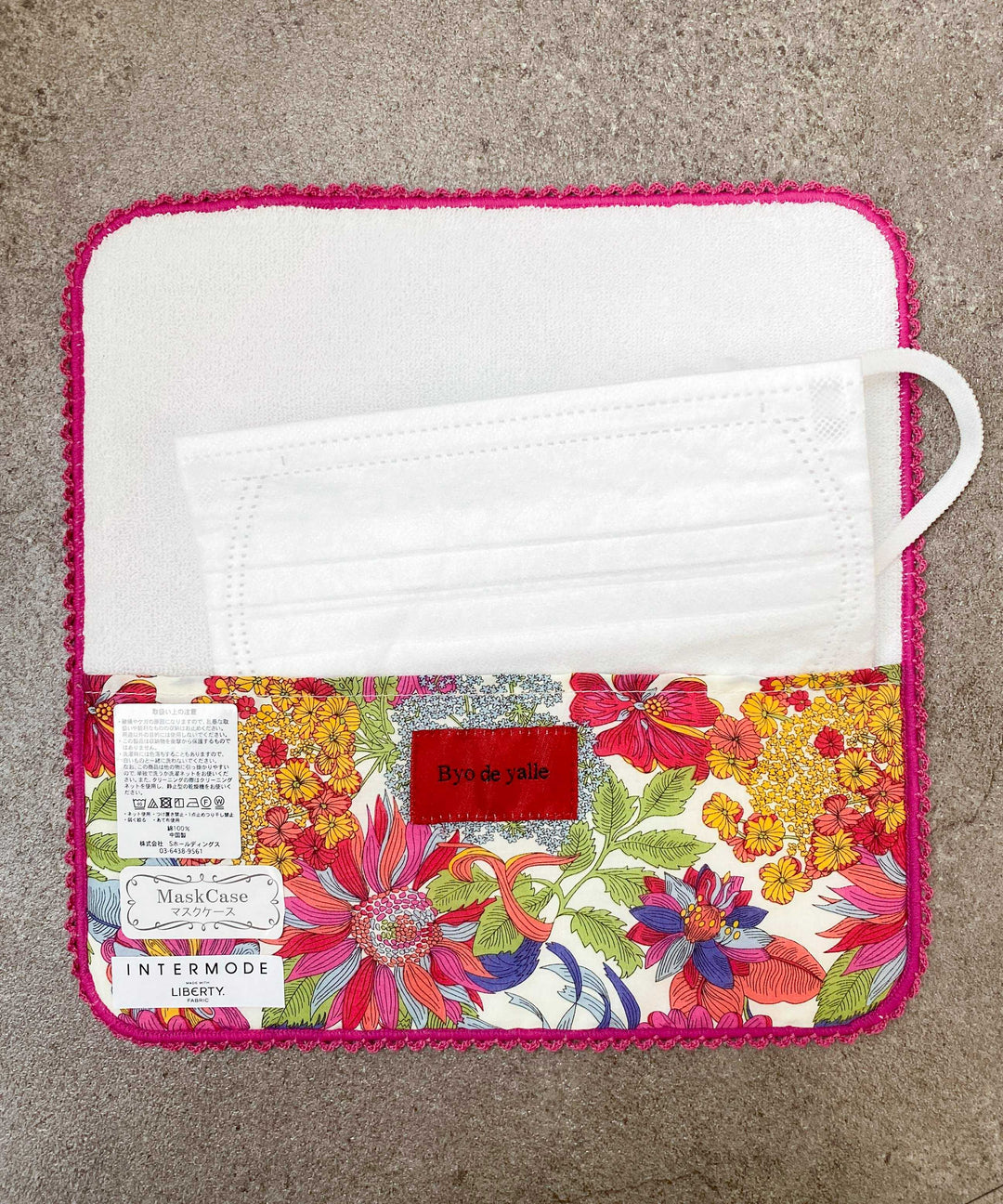 【ピンク】マスクケース付きハンカチ