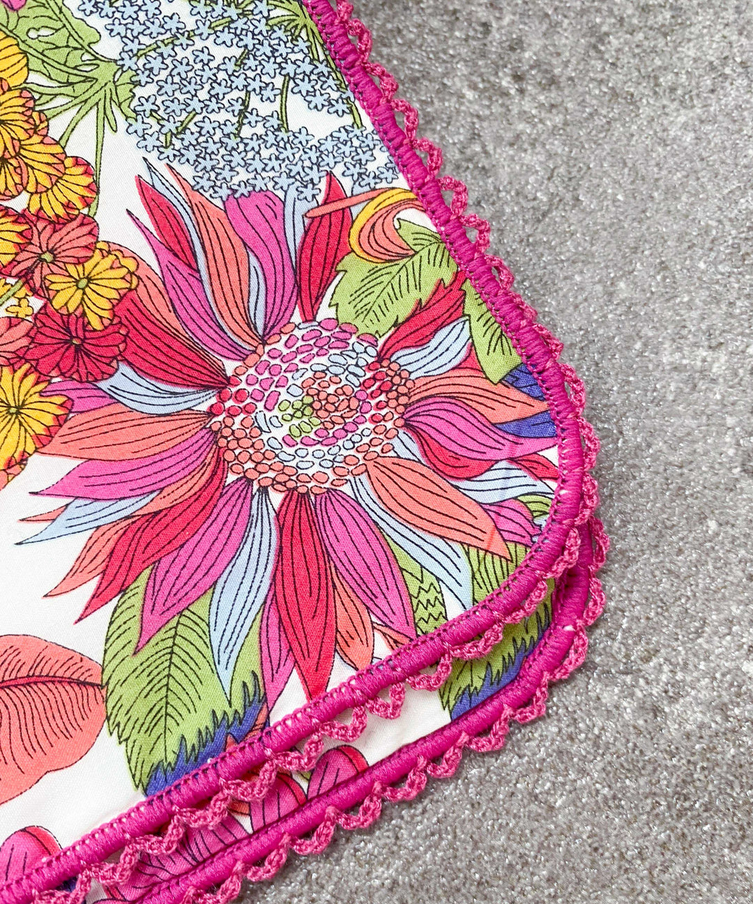 【ピンク】マスクケース付きハンカチ