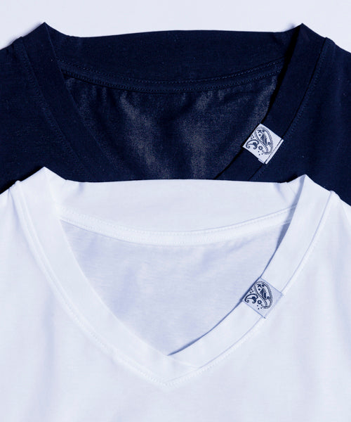 ジャケットinVネックカットソー