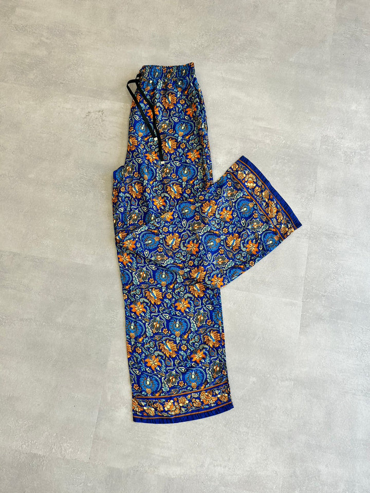 フラワープリントパンツ