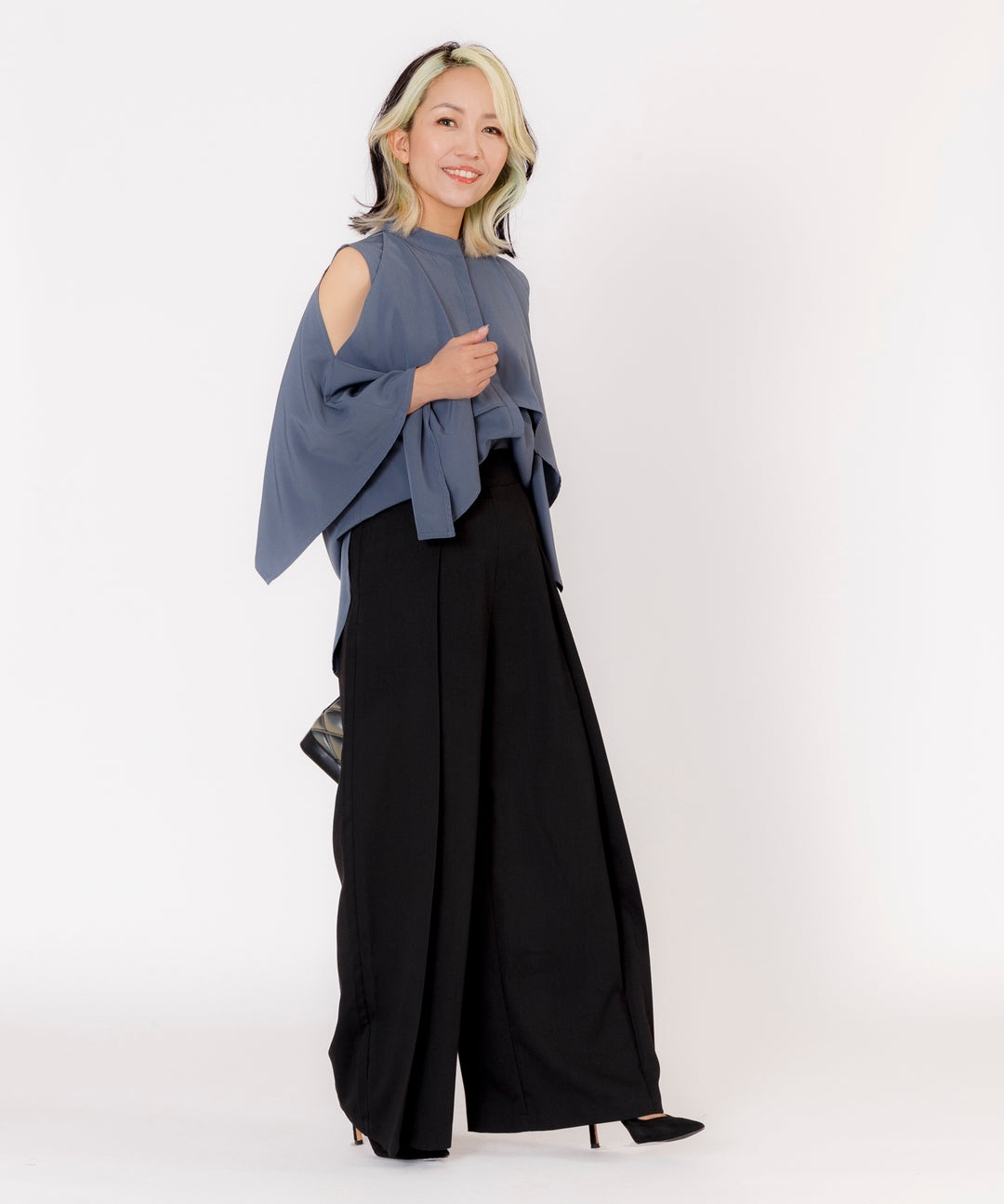 タックワイドスラックス