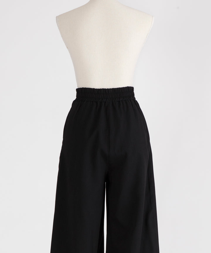 タックワイドスラックス